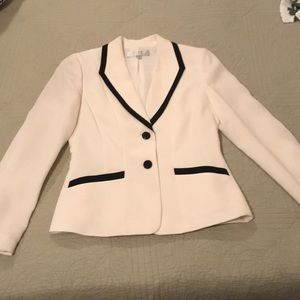 Women’s Blazer
